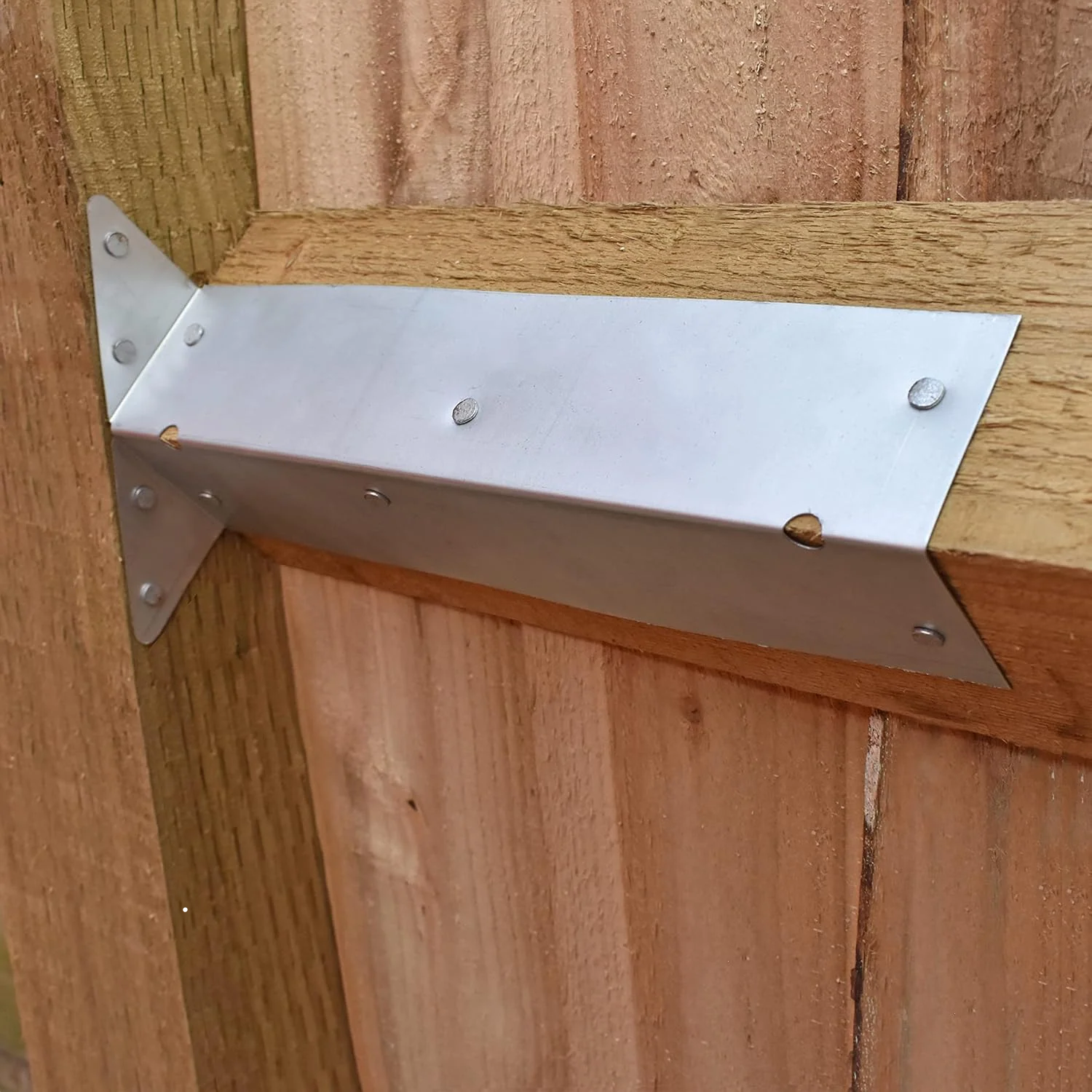 Fence Arris Rail Bracket 300mm (1 Pack) - Image 3